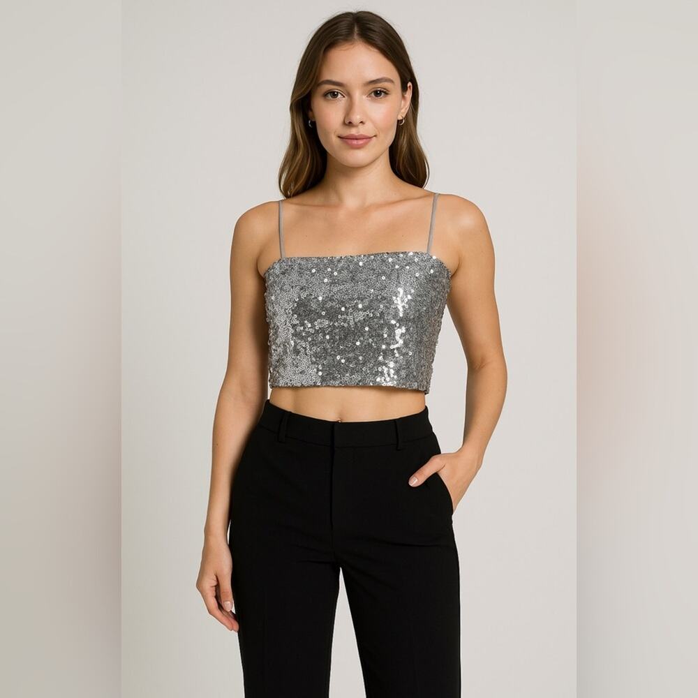 Woman’s ASTR Silver Sequin Spaghetti Strap Crop Top Size Small